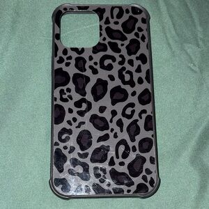 Leopard Print Phone Case - Black and Gray